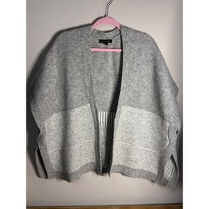 Banana Republic Womens Gray Knit Poncho Capelet Sweater XS S